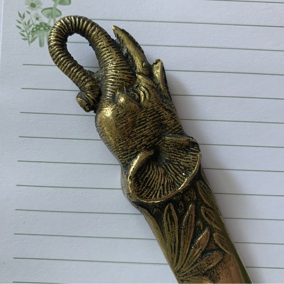 Vintage brass elephant head letter opener - Picture 2 of 5